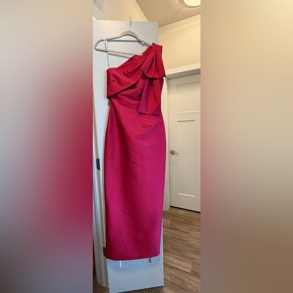 New Without Tags Sachin + Babi Bonnie Gown in Color Fuschsia. - Picture 11 of 12
